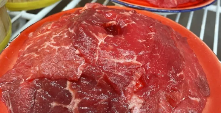 火锅牛肉片美食
