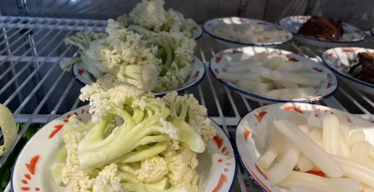 火锅配菜花菜年糕美食