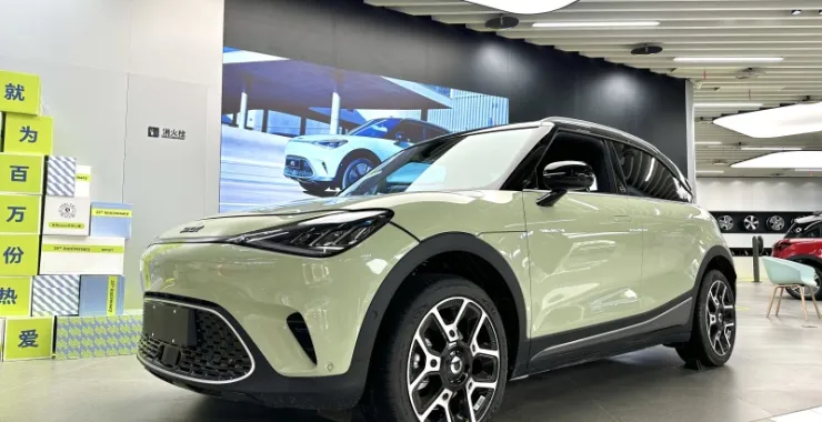 斯玛特精灵1号smart suv汽车私家车小车电车