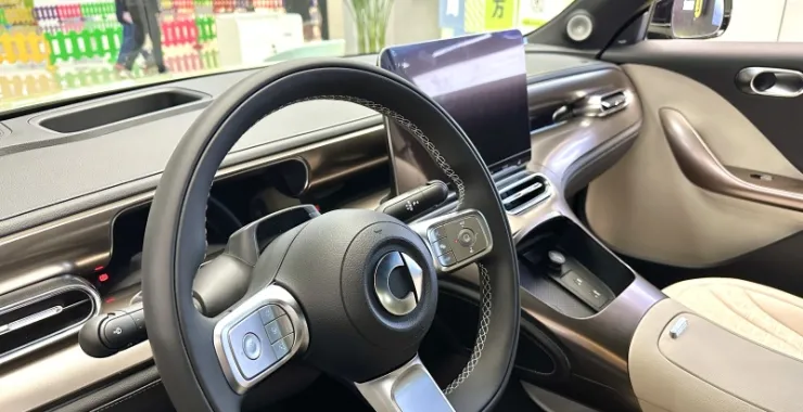 斯玛特精灵1号smart suv汽车私家车小车电车内饰方向盘