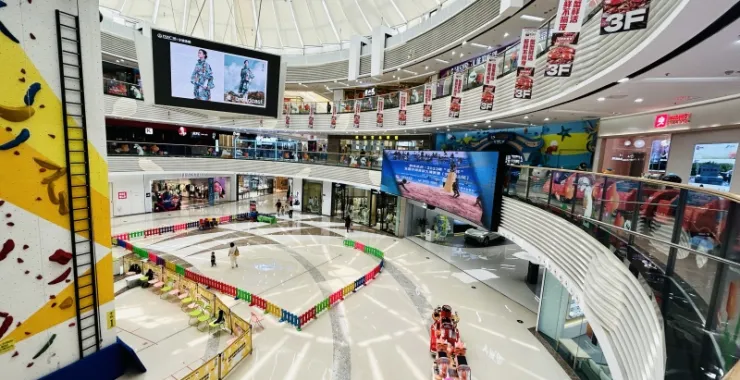 余姚万达广场金座小火车店铺商场
