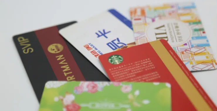 一堆卡会员卡优惠卡打折卡储值卡