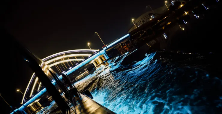 姚江夜景灯光轮渡江边建筑高楼楼房夜晚游船桥