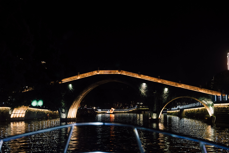 姚江夜景灯光轮渡江边建筑高楼楼房夜晚游船老江桥同济桥