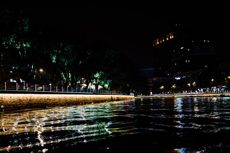 姚江夜景灯光轮渡江边建筑高楼楼房夜晚游船桥