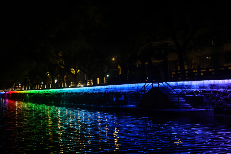 姚江夜景灯光轮渡江边建筑高楼楼房夜晚游船桥阳明古镇