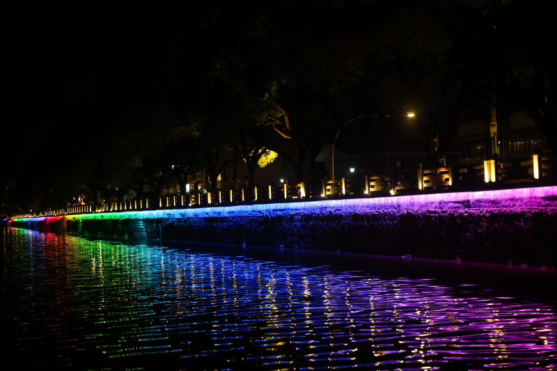 姚江夜景灯光轮渡江边建筑高楼楼房夜晚游船桥阳明古镇