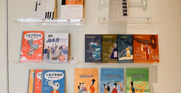 余姚KFC阳明文化餐厅老爷爷美食余姚肯德基龙山店玩具阳明文化主题餐厅汉堡薯条鸡块炸鸡