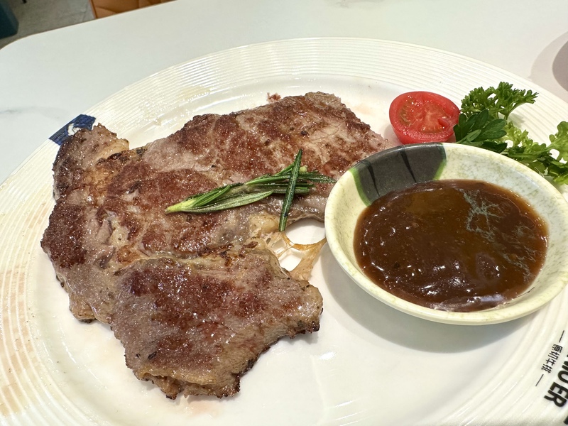 西餐餐饮美食网红打卡原切牛排
