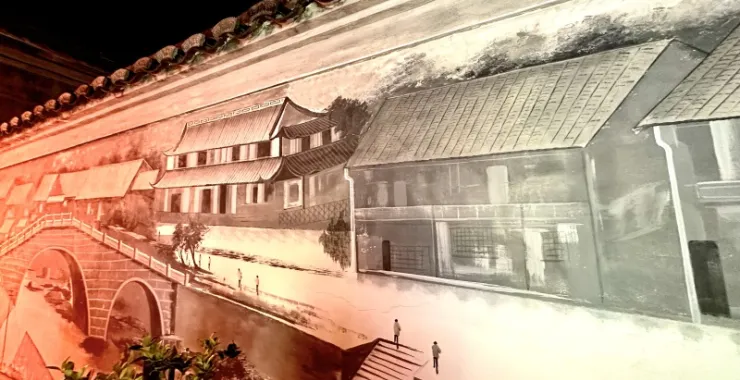 余姚阳明古镇夜景墙绘历史风貌展现