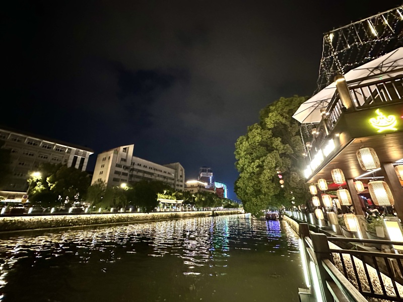 余姚阳明古镇夜景姚江游船