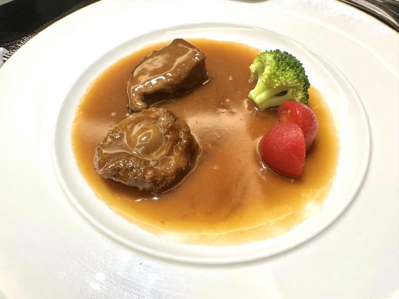 餐厅美食鲍鱼