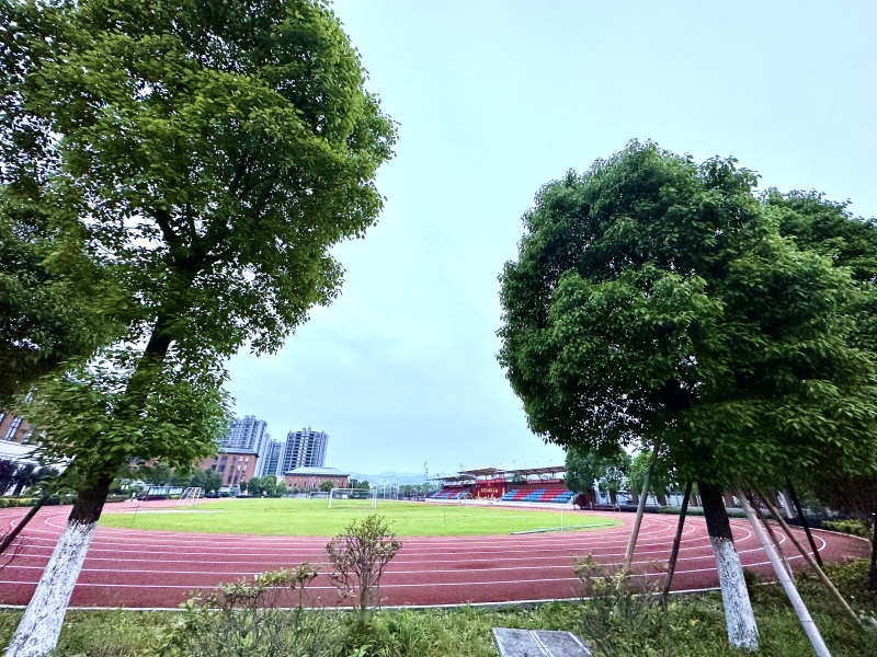 余姚市姚江中学操场塑胶跑道运动跑步健身