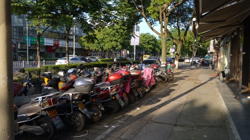 余姚街头电瓶车