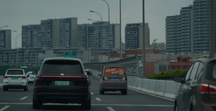 宁波城市高架车流交通