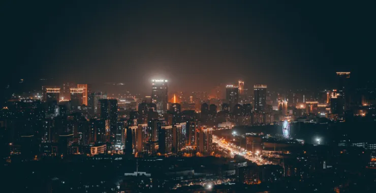 余姚城区城市夜景灯火灯光公路高楼建筑高空月亮晚上俯瞰城市航拍全貌全景金碧辉煌交通路灯车水马龙车流