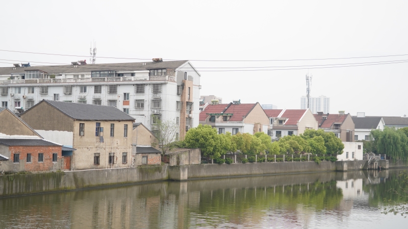 余姚自建房河流中江
