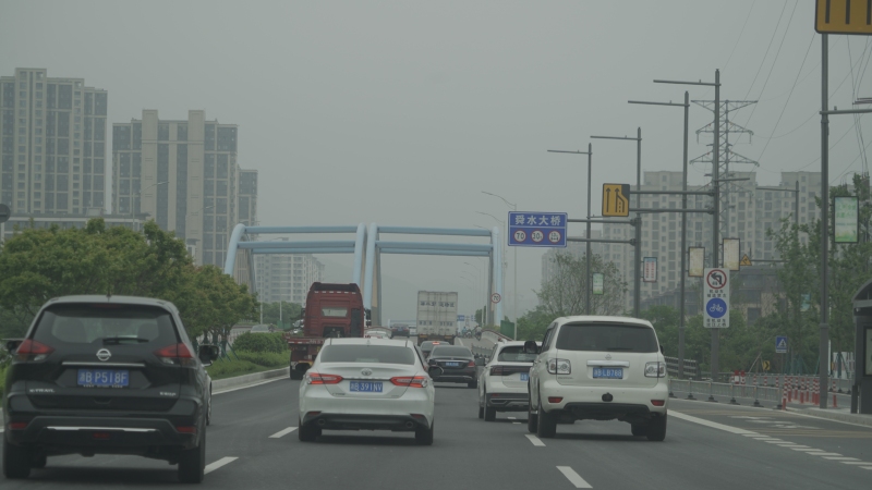 余姚马路早高峰汽车舜水大桥交通