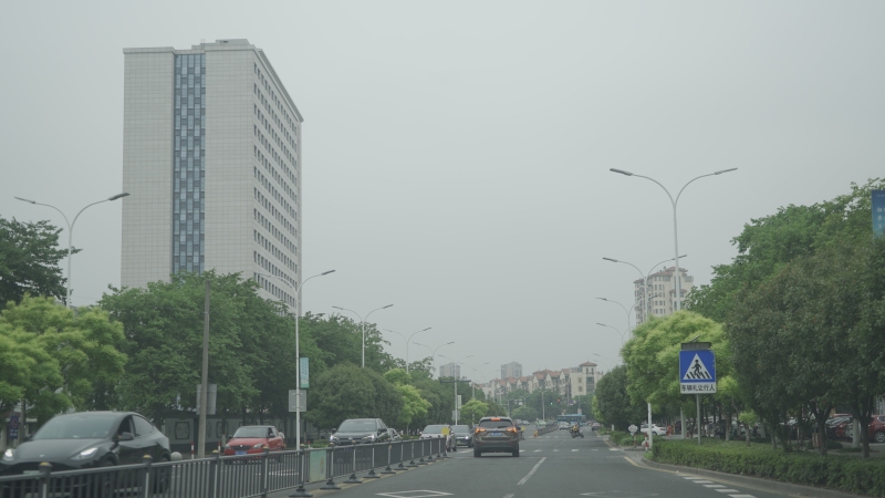 余姚马路四明交通街头