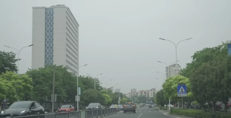 余姚马路四明交通街头