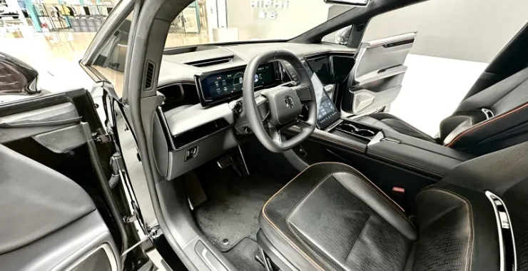 高合HiPhi X新能源电动车
