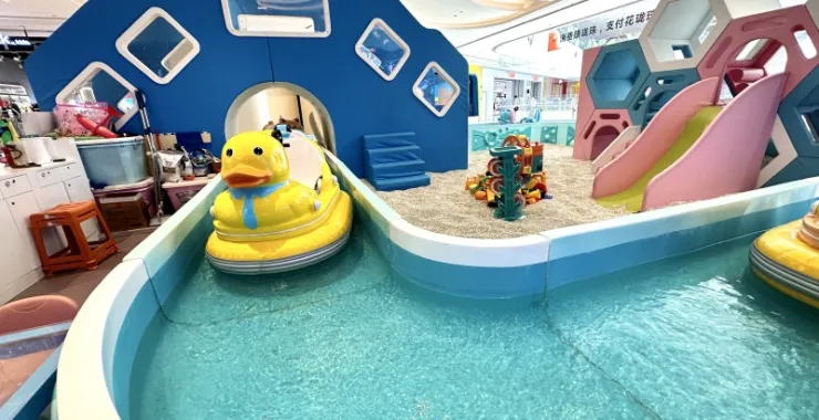 商场室内游乐场水上游乐设施鸭子小船漂流
