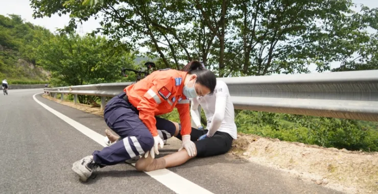 山地自行车四明山马拉松骑行比赛活动受伤救援