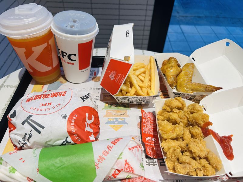 肯德基KFC汉堡炸鸡儿童套餐美食