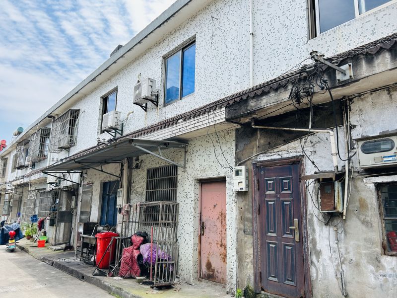 城市余姚东旱门路老小区房屋