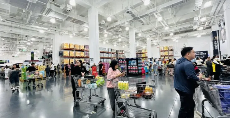 山姆超市购物结帐排队