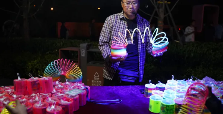 余姚夜市小摊玩具