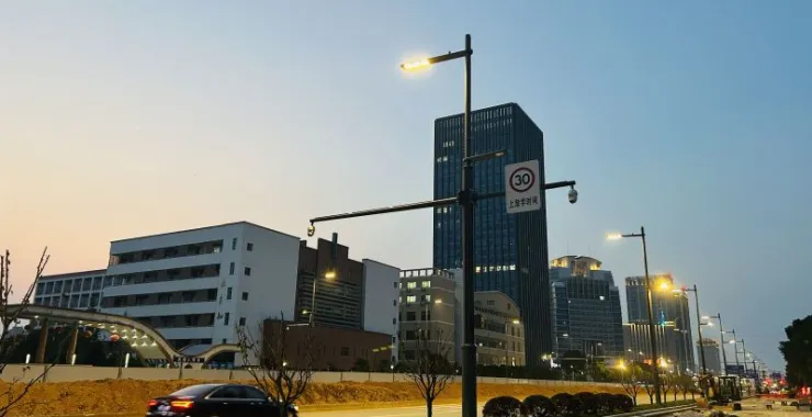 余姚城市建筑余姚四中夜景