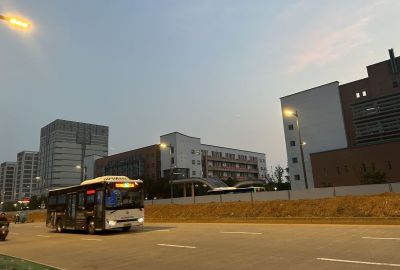 公交车余姚南雷南路余姚四中城市夜间公交