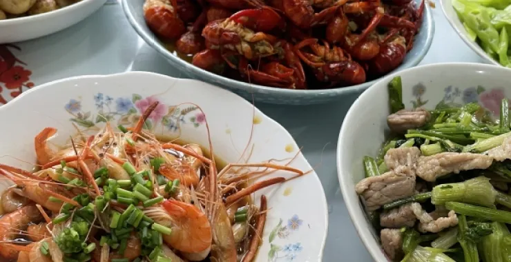 家常菜炒菜桌菜河虾