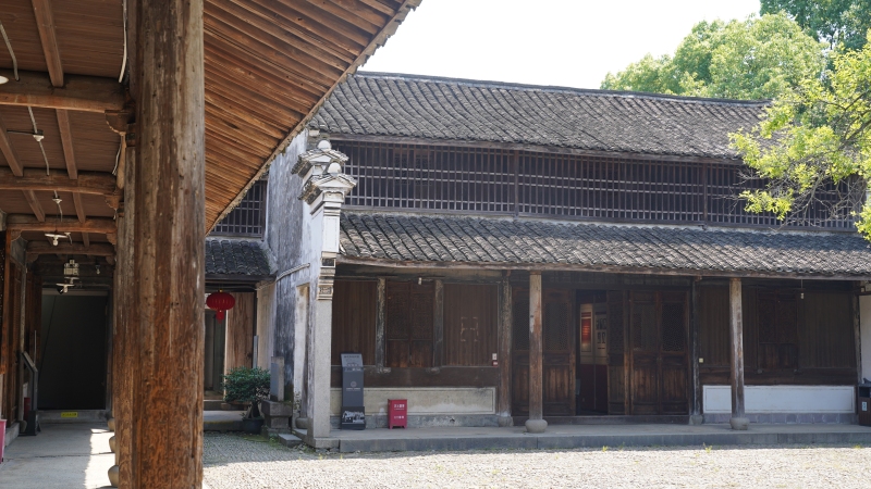 梁弄红村浙东抗日根据地横坎头村展览馆