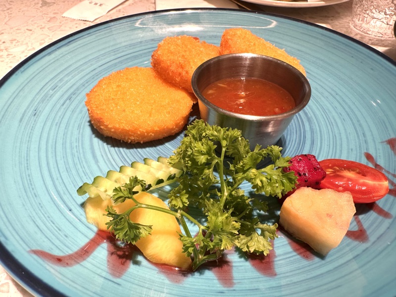 余姚五彩城商业综合体水天堂中餐虾饼