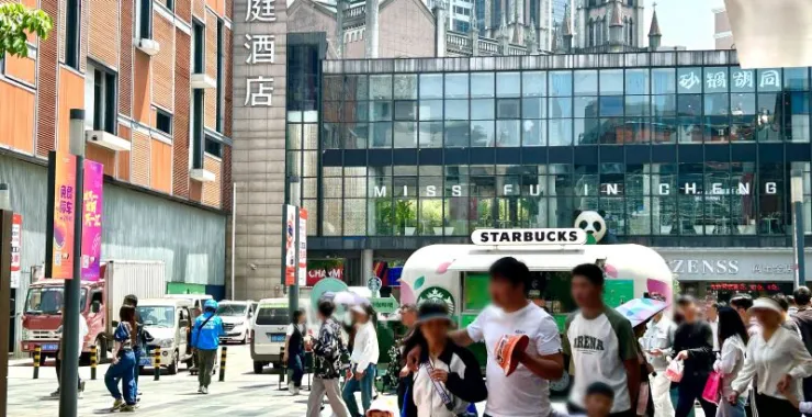 宁波天一广场逛街节假日