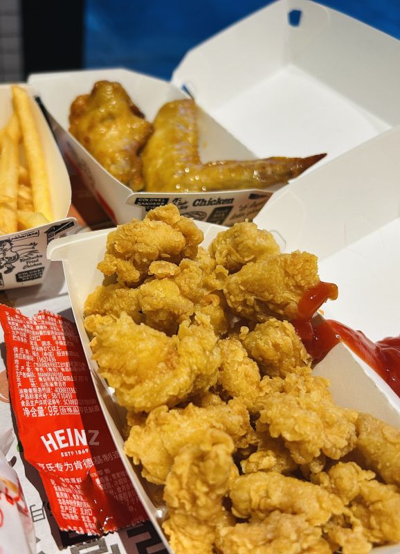肯德基KFC鸡翅美食炸鸡