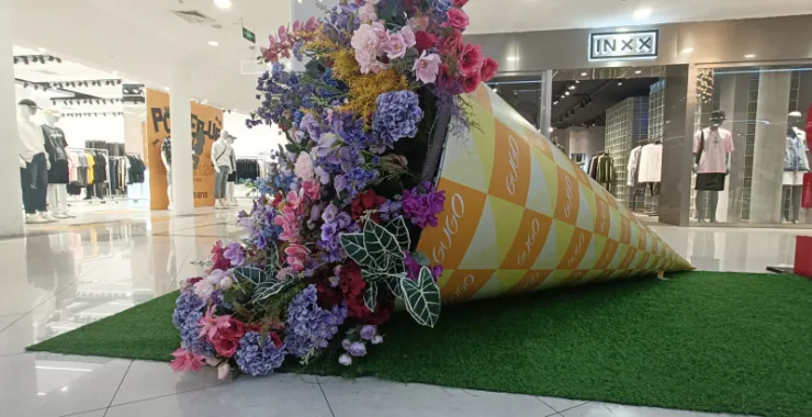  巨型鲜花仿真花广场美陈