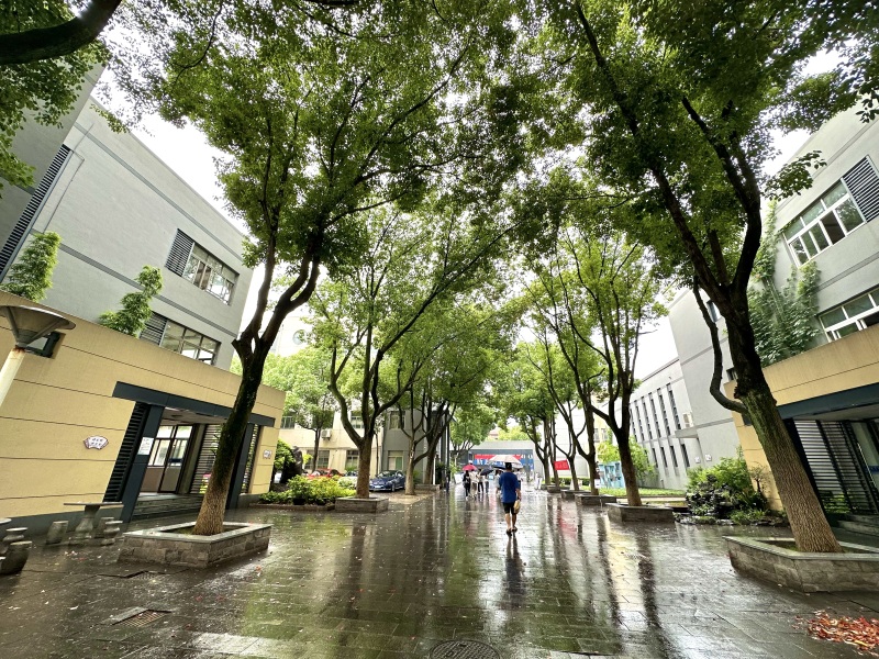 余姚市舜水中学教学楼