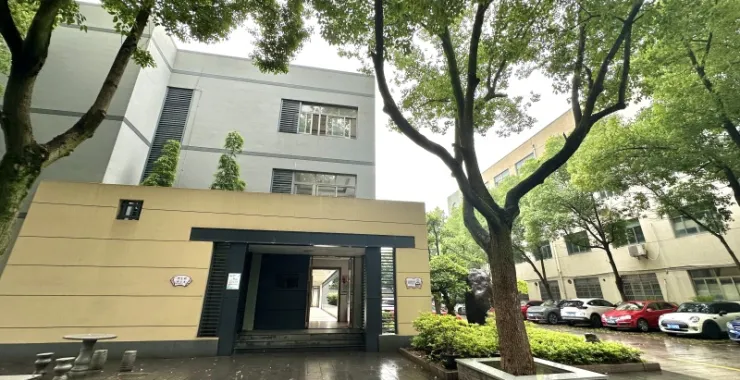 余姚市舜水中学教学楼