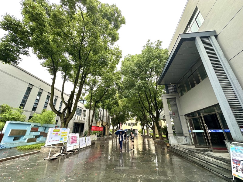 余姚市舜水中学教学楼