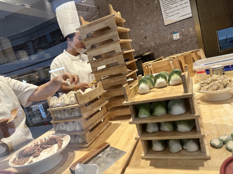 杭州远洋乐堤港手工海胆鲜虾水饺