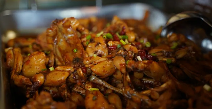 美食牛蛙辣味