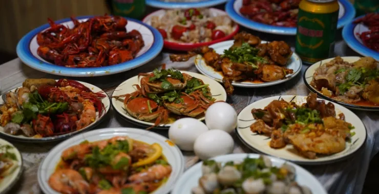 美食拼盘自助餐龙虾红烧肉海鲜