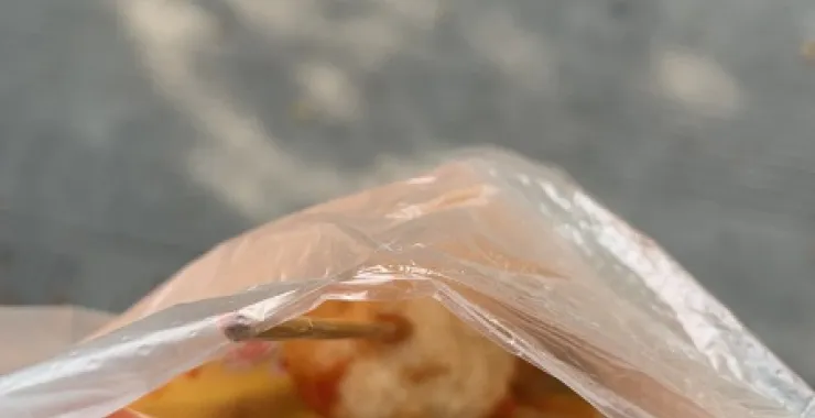 油炸墨鱼丸小吃炸串
