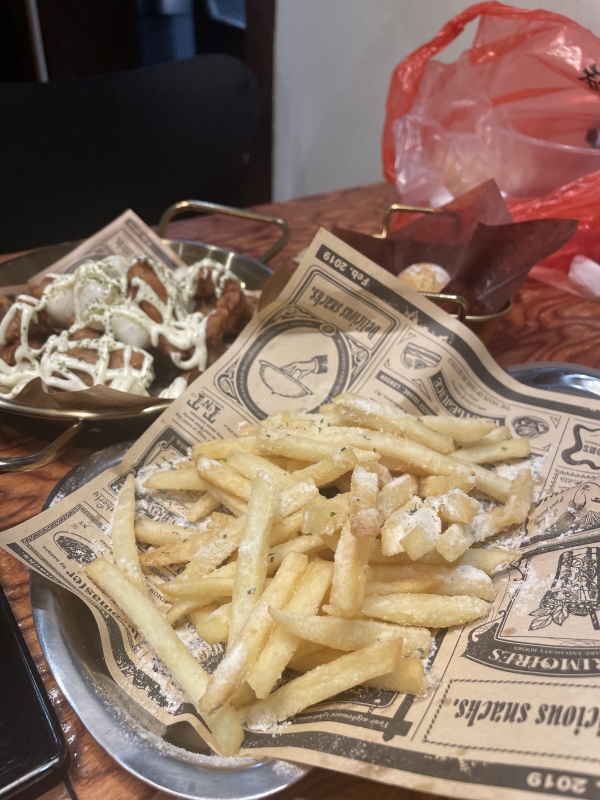 薯条炸鸡紫薯芝士丸美食