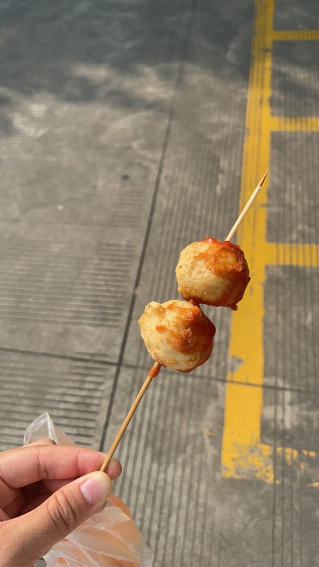 油炸墨鱼丸小吃炸串