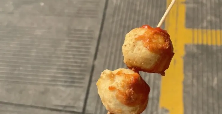 油炸墨鱼丸小吃炸串