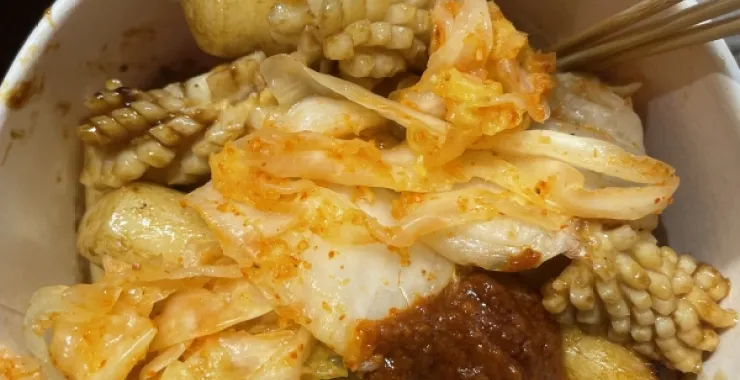 年糕炒鱿鱼美食小吃辣白菜